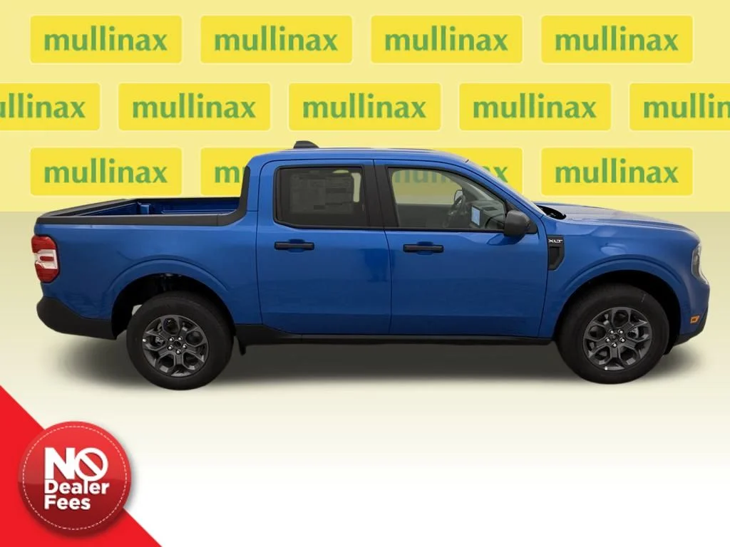 New 2025 Blue Ford XLT image 2