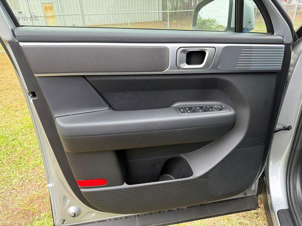 New 2026 Silver Hyundai SE image 10