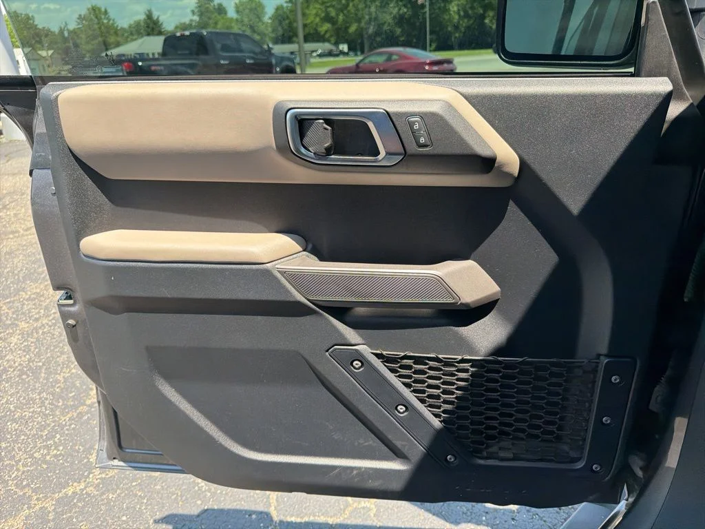 Used 2022 Gray Ford Wildtrak image 41