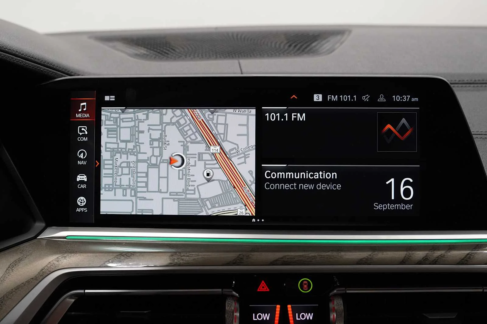 Used 2022 Mineral White Metallic BMW M50i image 16