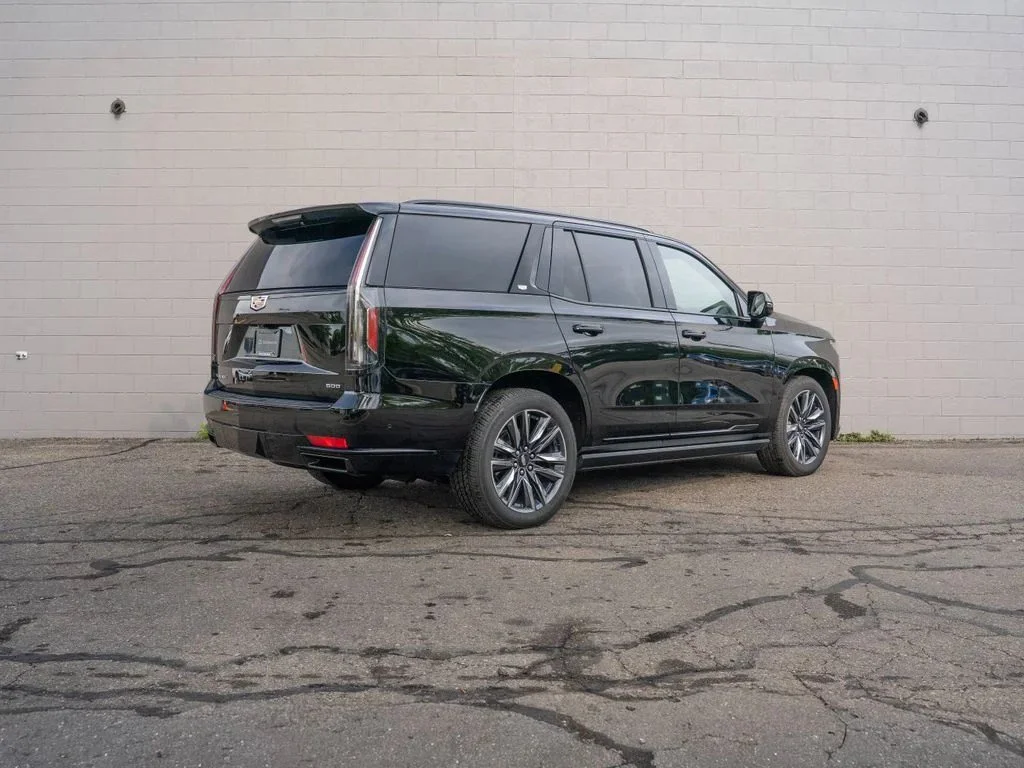 Used 2023 BLACK RAVEN Cadillac 4WD Sport Platinum image 7