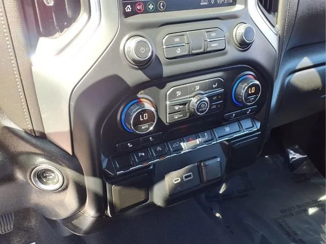 Used 2019 CAJUN RED TINTCOAT Chevrolet LT image 6