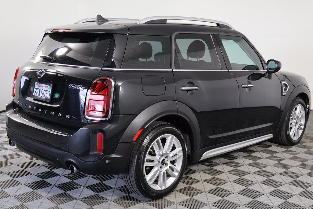 Used 2023 Midnight Black MINI  image 4