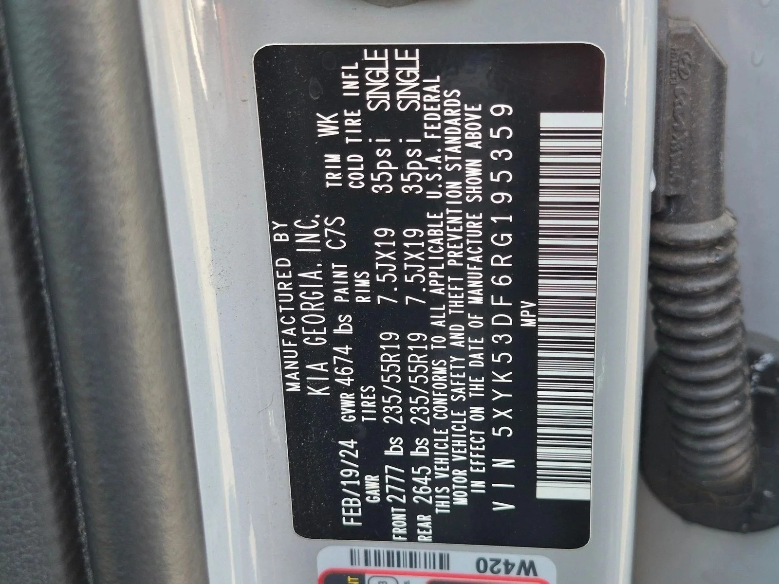 Used 2024 Wolf Gray Kia SX-Prestige image 24
