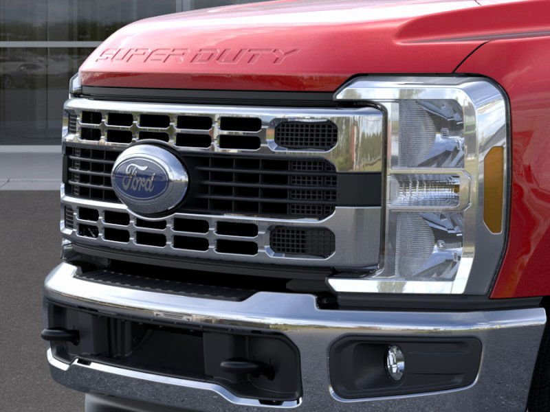 2025 Ford F-350 Super Duty Chassis Cab XLT - Photo 17