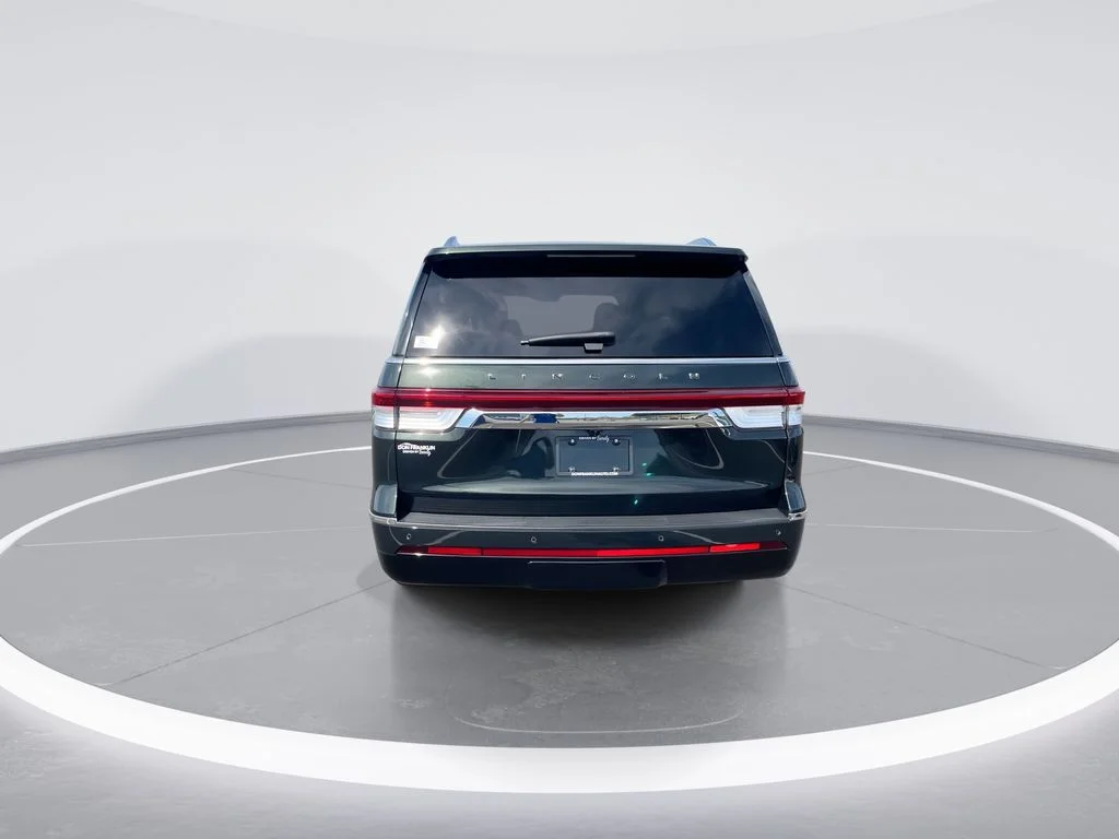 Used 2022 Green Lincoln Black Label image 7