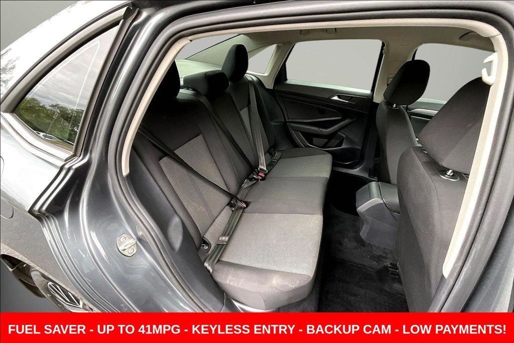 Used 2021 Gray Volkswagen 1.4T S image 28