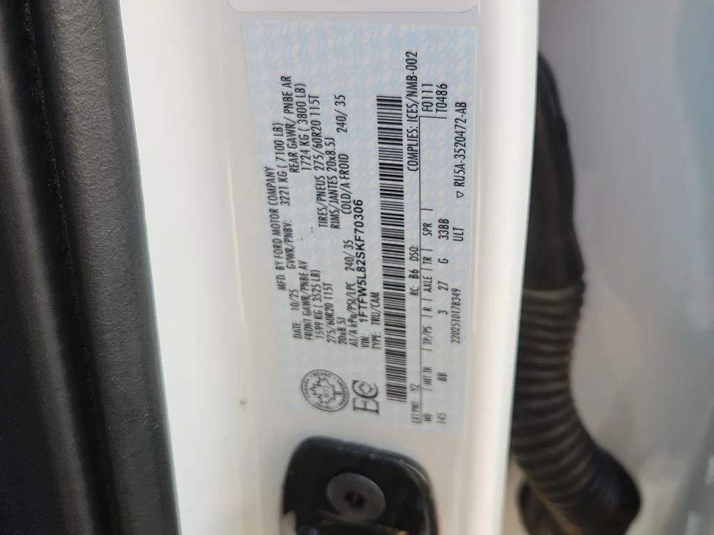 Used 2025 White Ford Lariat image 21