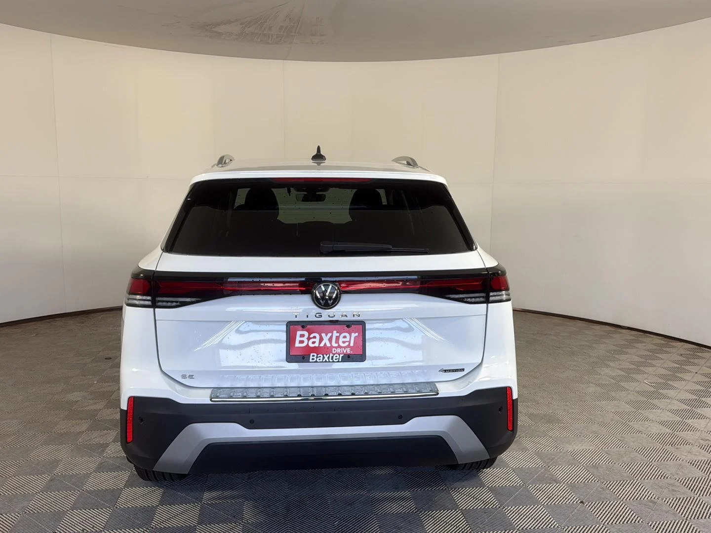 New 2026 pure white Volkswagen SE image 8