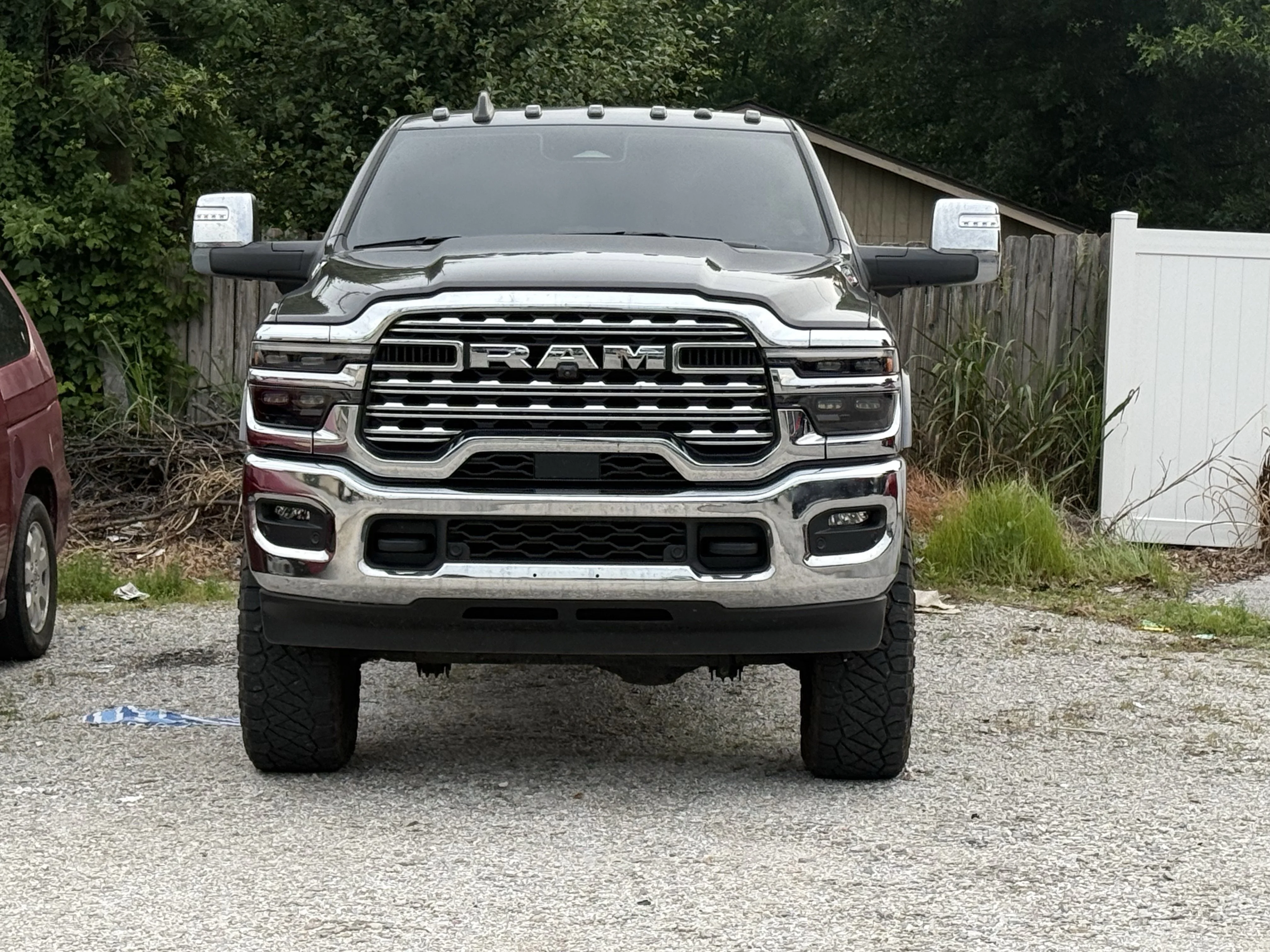 Used 2025 Granite Crystal Metallic Clearcoat Ram Longhorn image 2