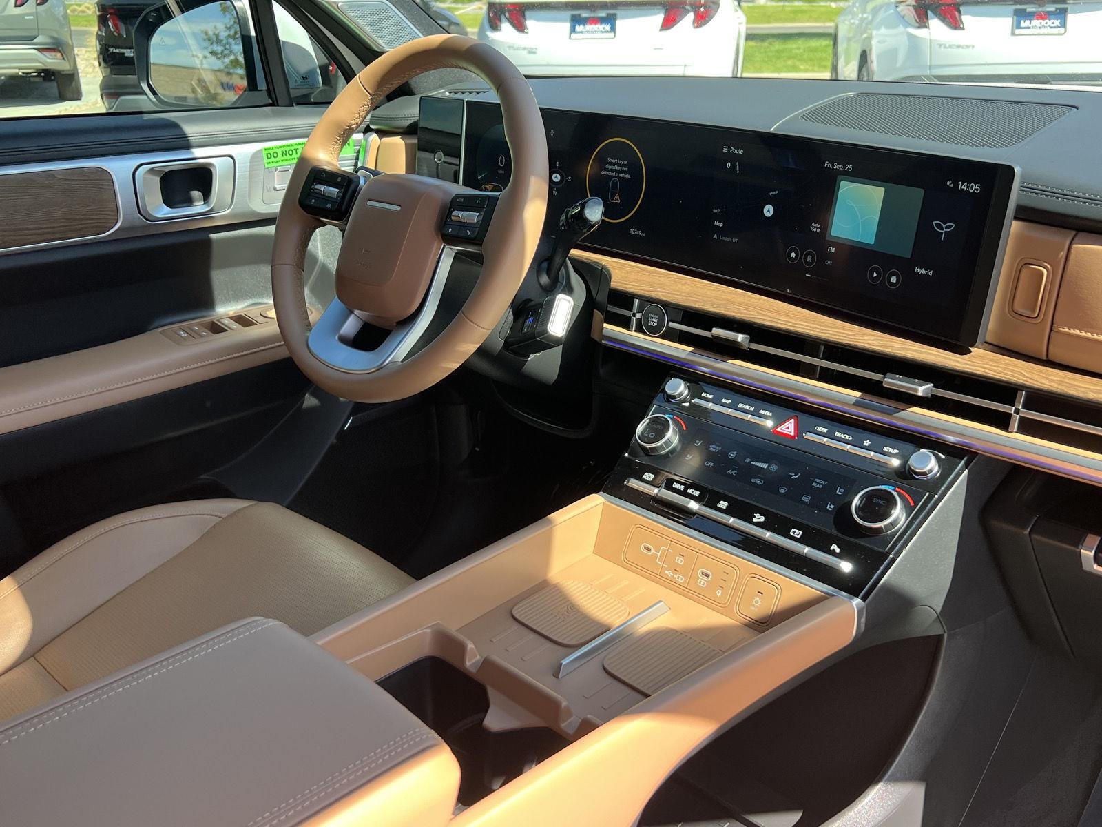 2025 Hyundai Santa Fe Limited - Photo 3