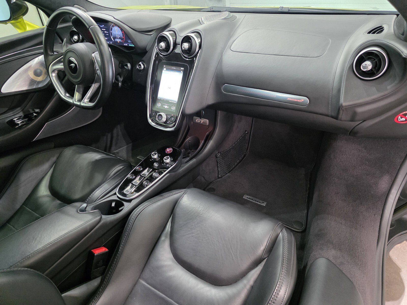 Used 2022 Flux Green McLaren  image 19