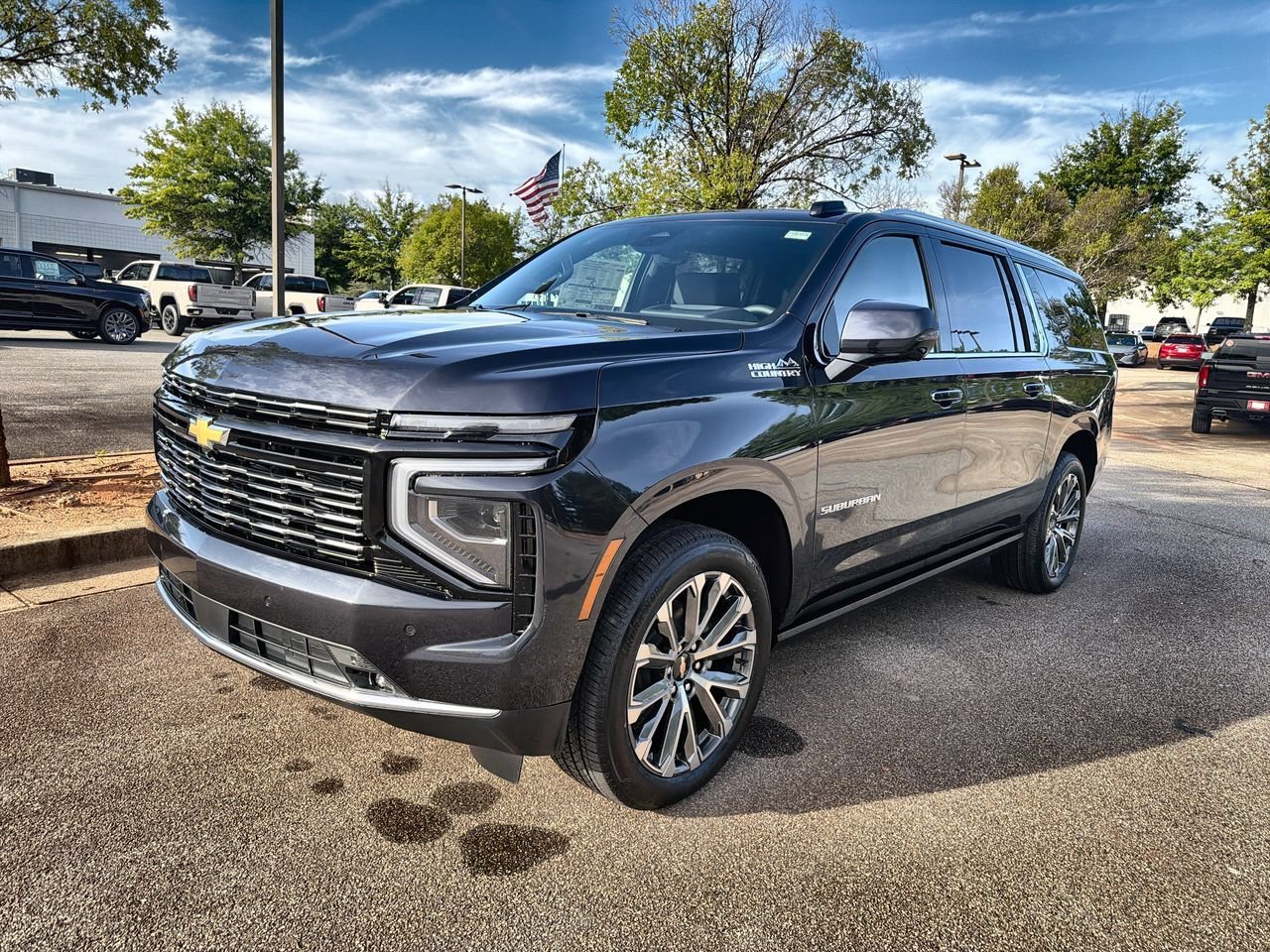 2026 Chevrolet Suburban High Country - Photo 4