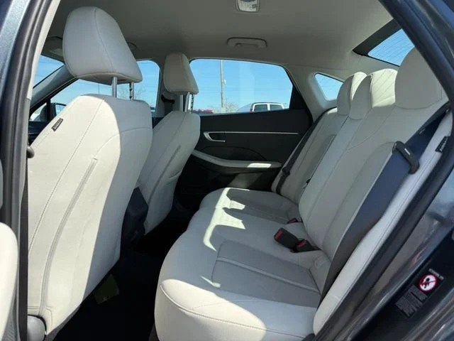 2023 Hyundai Sonata SE - Photo 10