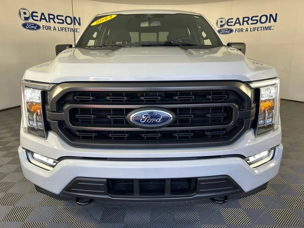 Used 2023 White Ford XLT image 2