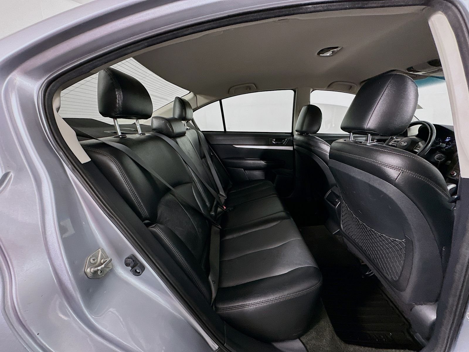 Used 2012 Ice Silver Metallic Subaru 2.5i image 23