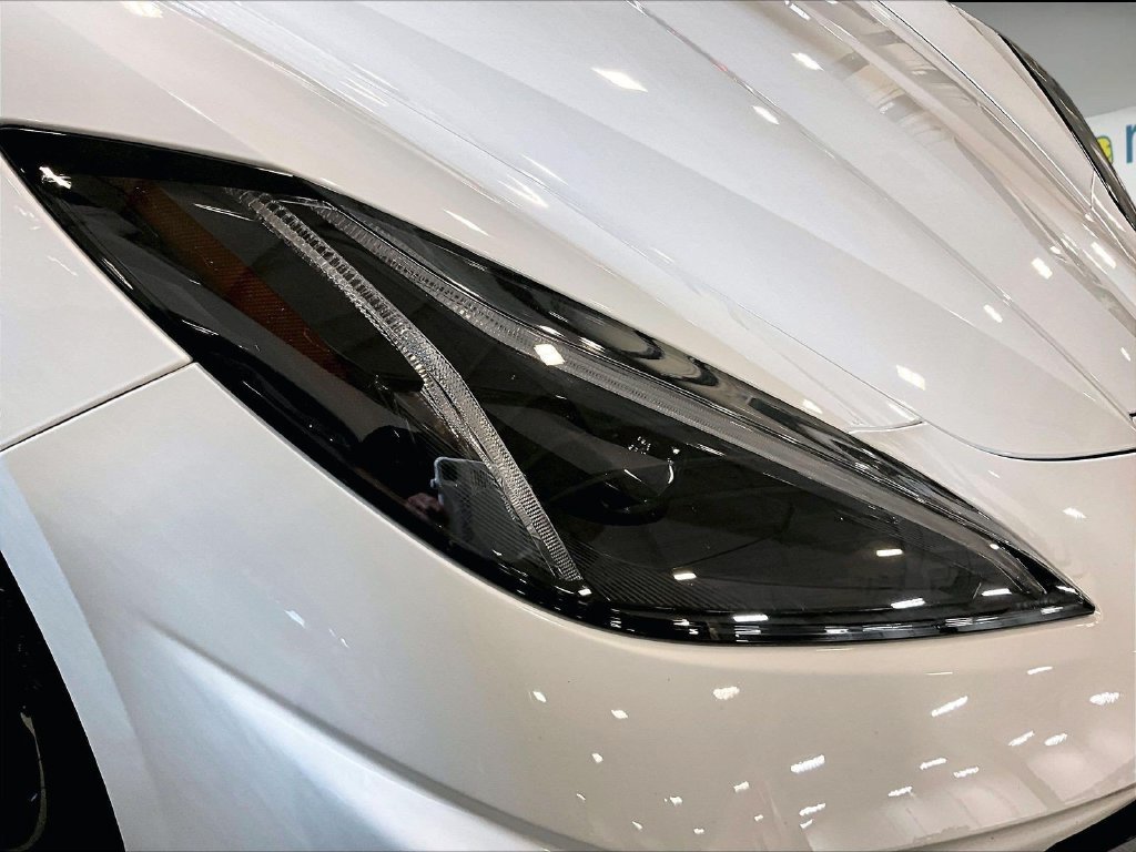 Used 2020 White Chevrolet Stingray image 31