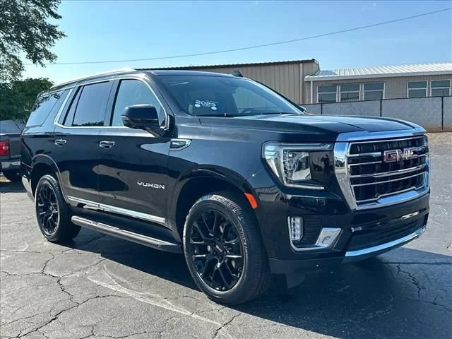 Certified Used 2023 ONYX BLACK GMC SLT image 2