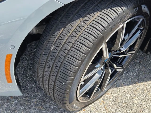 Used 2023 Gray BMW eDrive40 image 29