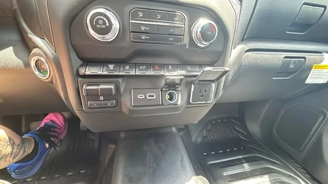 2025 GMC Sierra 2500HD Pro - Photo 22