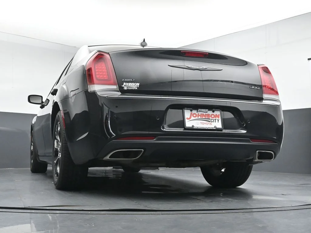 Used 2022 Black Chrysler Touring image 37