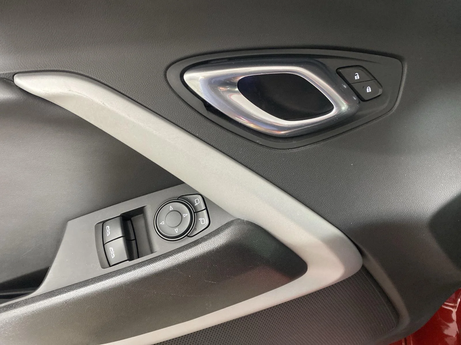 Used 2018 GARNET RED TINTCOAT Chevrolet 1SS image 12