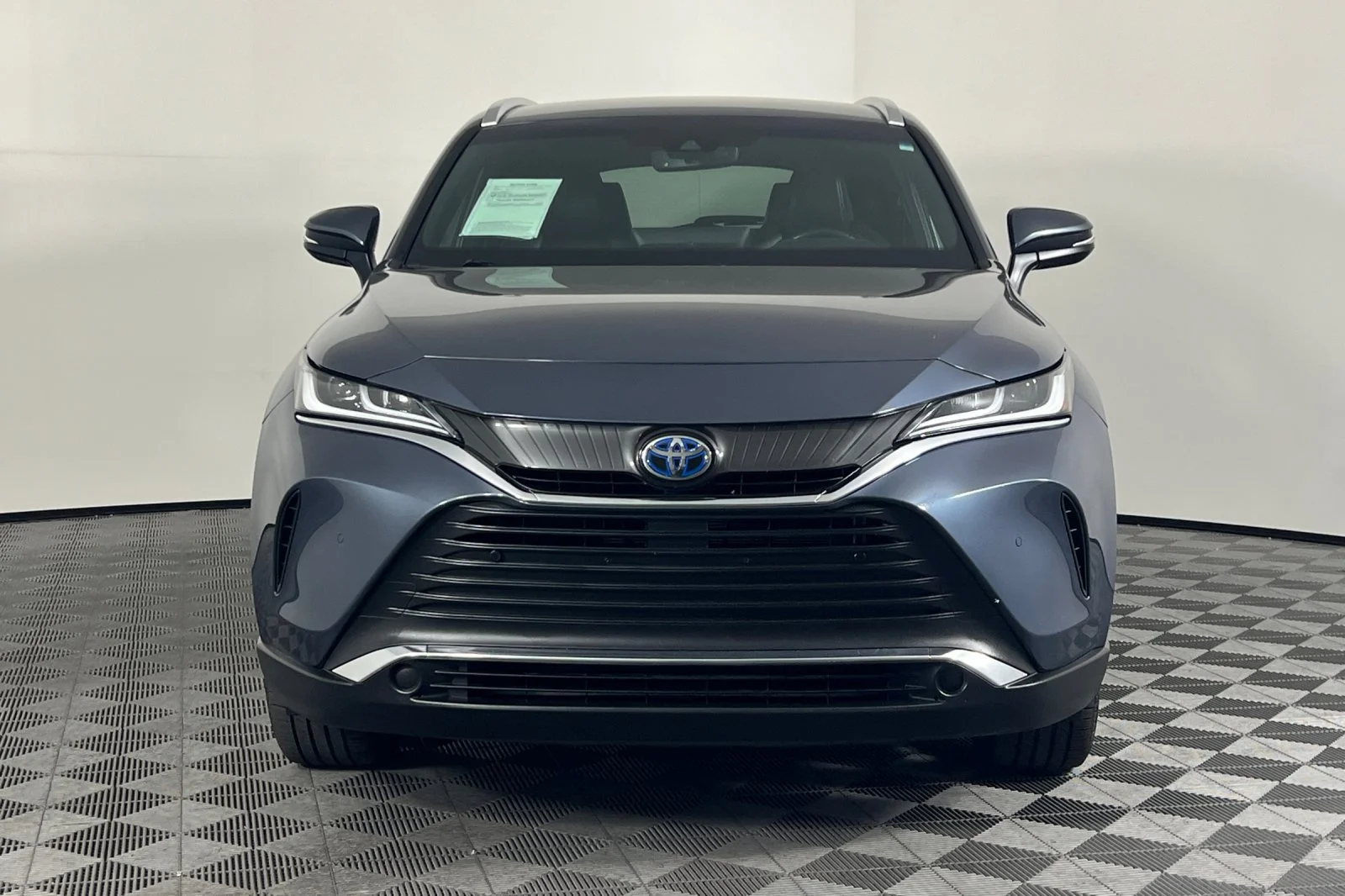 Used 2021 Coastal Gray Metallic Toyota XLE image 8