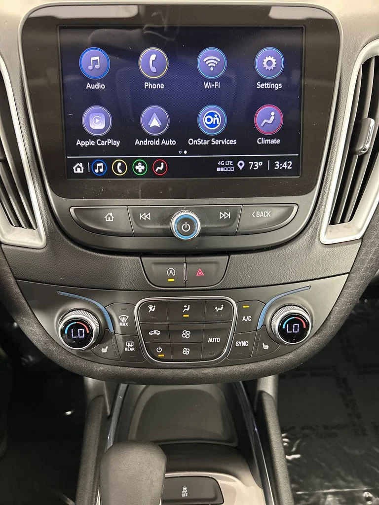 Used 2023 White Chevrolet LT image 14
