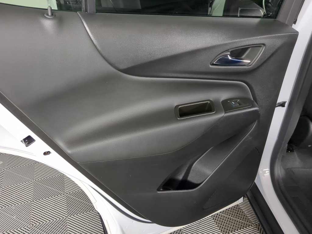 Used 2023 Summit White Chevrolet LT image 15