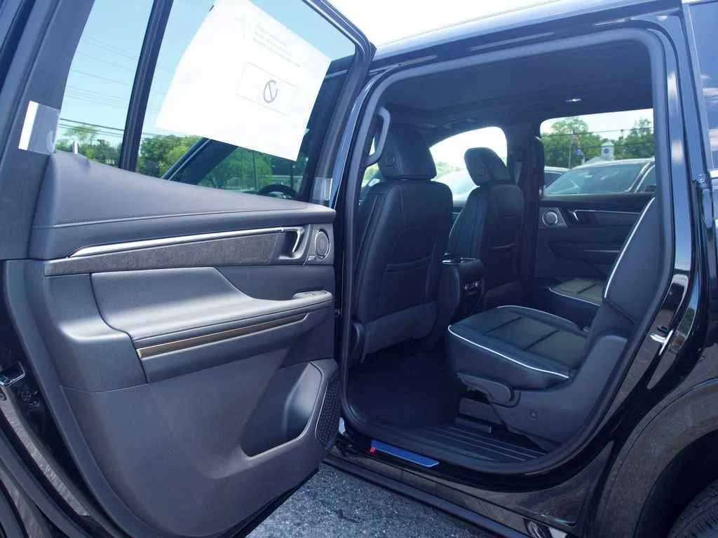 2026 Buick Enclave Avenir - Photo 14
