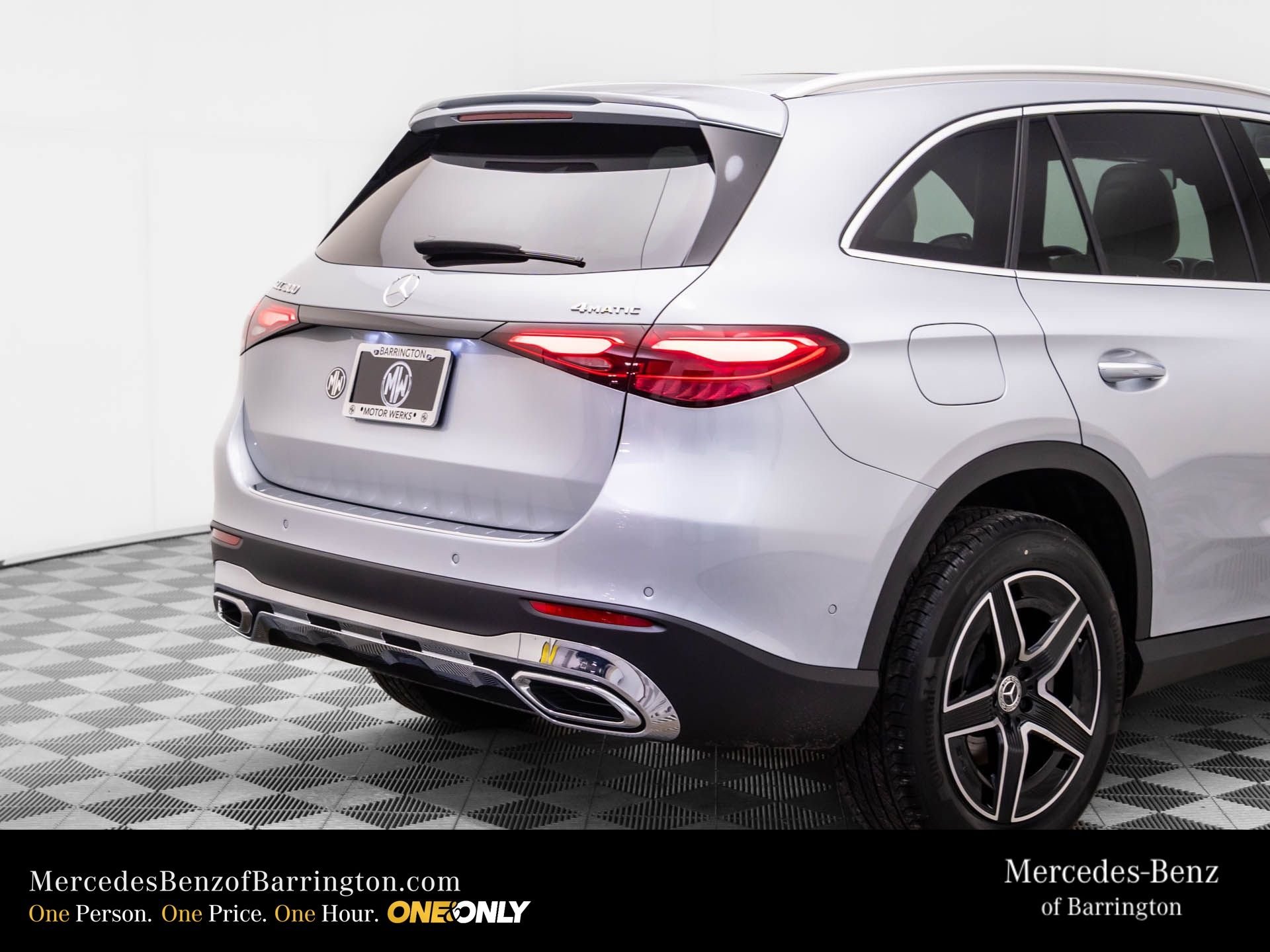 New 2026 Cirrus Silver Metallic Mercedes-Benz GLC 300 image 38
