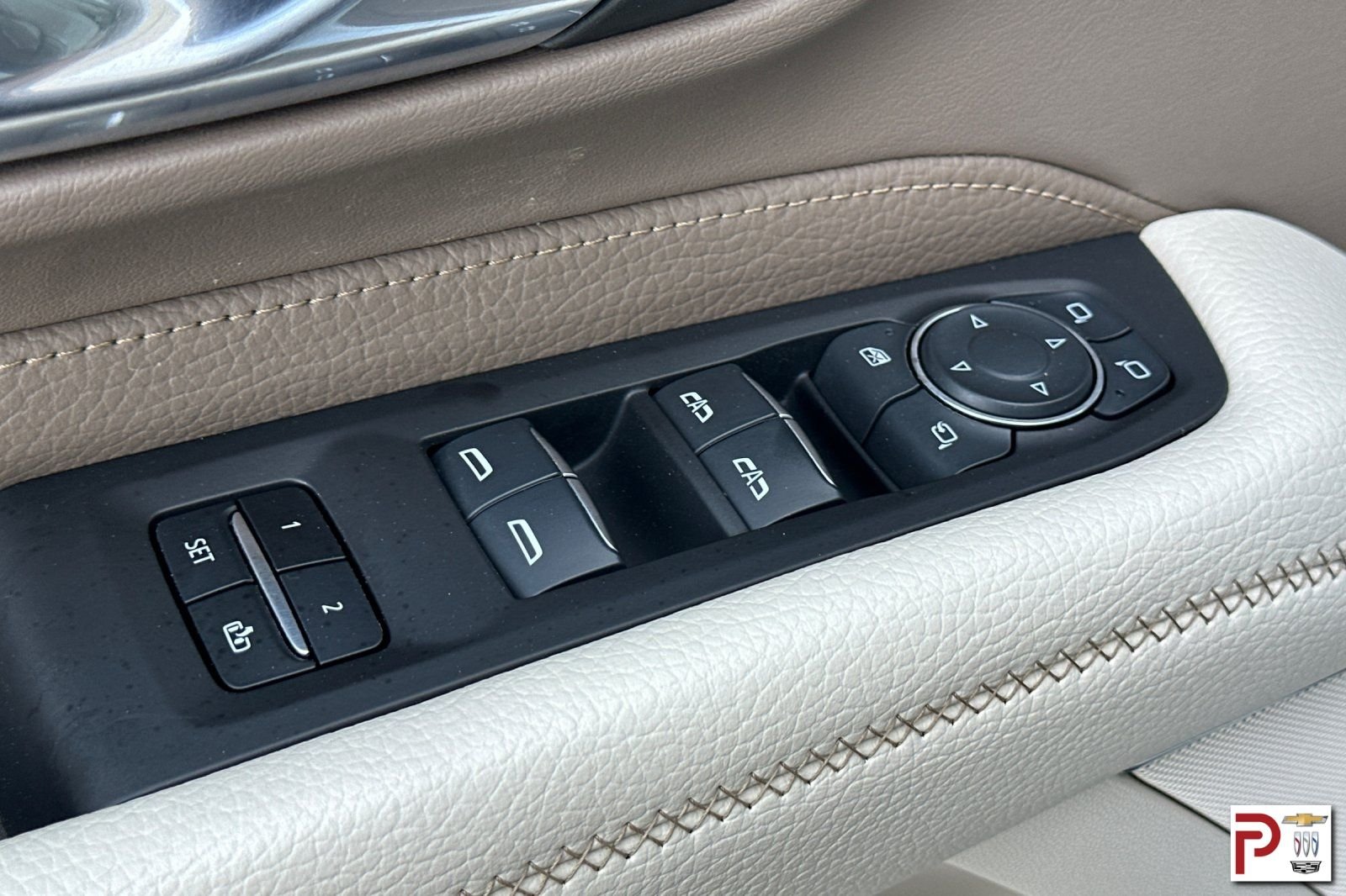 Used 2024 White GMC Denali image 12