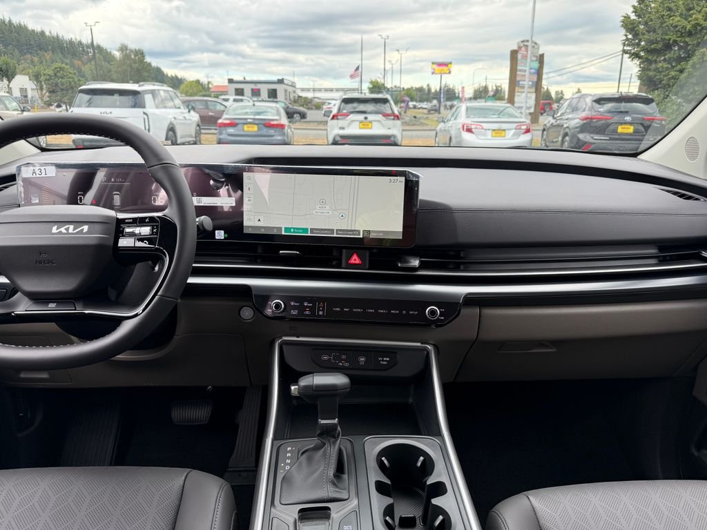 New 2027 Snow White Pearl Kia LXS image 23