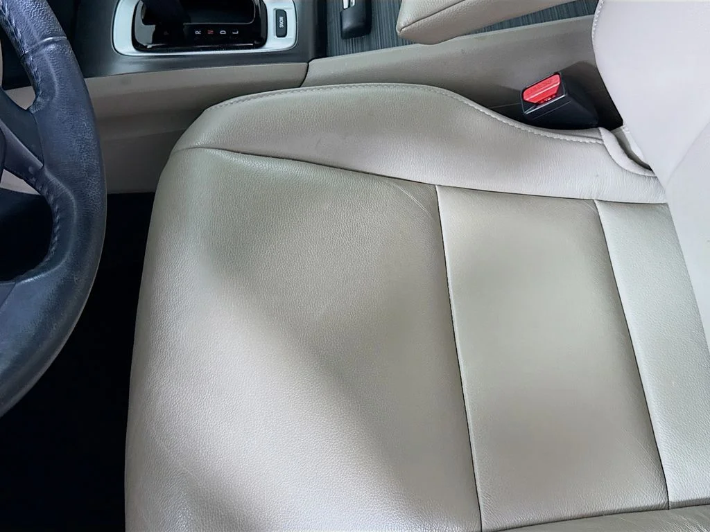 Used 2017 White Diamond Pearl Honda EX-L image 17