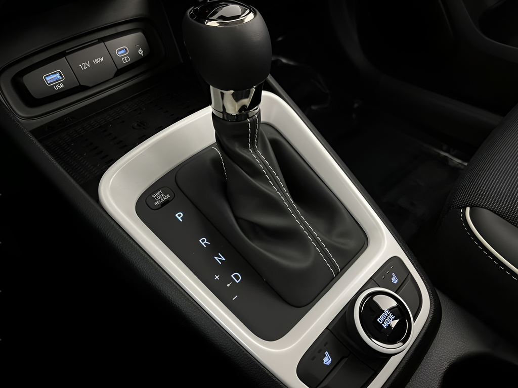 2026 Hyundai Venue SEL - Photo 18