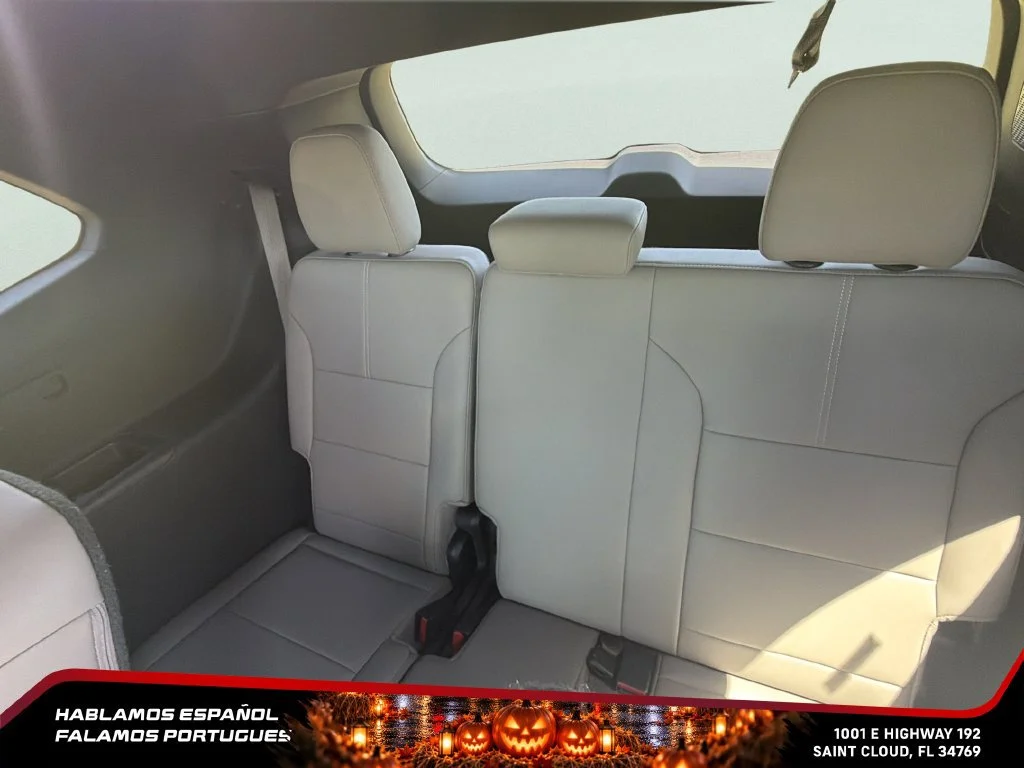 Certified Used 2026 Summit White GMC Elevation image 28