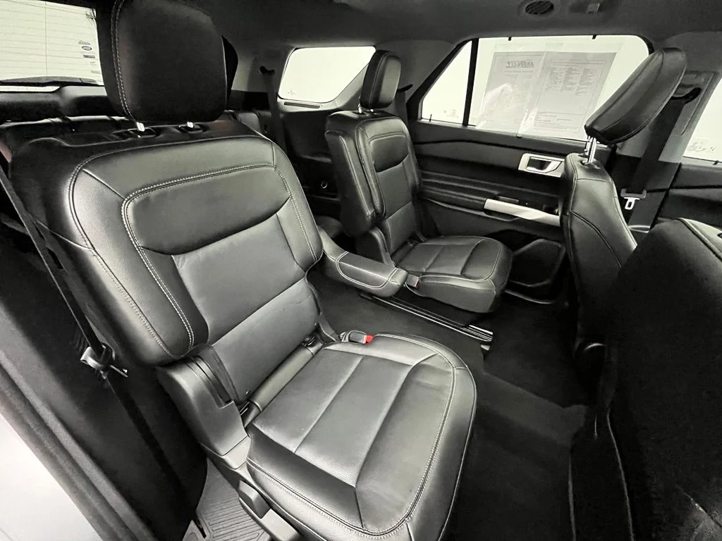 Used 2022 Silver Ford Limited image 38