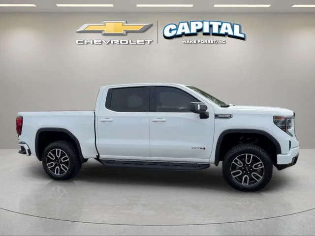 Used 2026 White GMC AT4 image 6