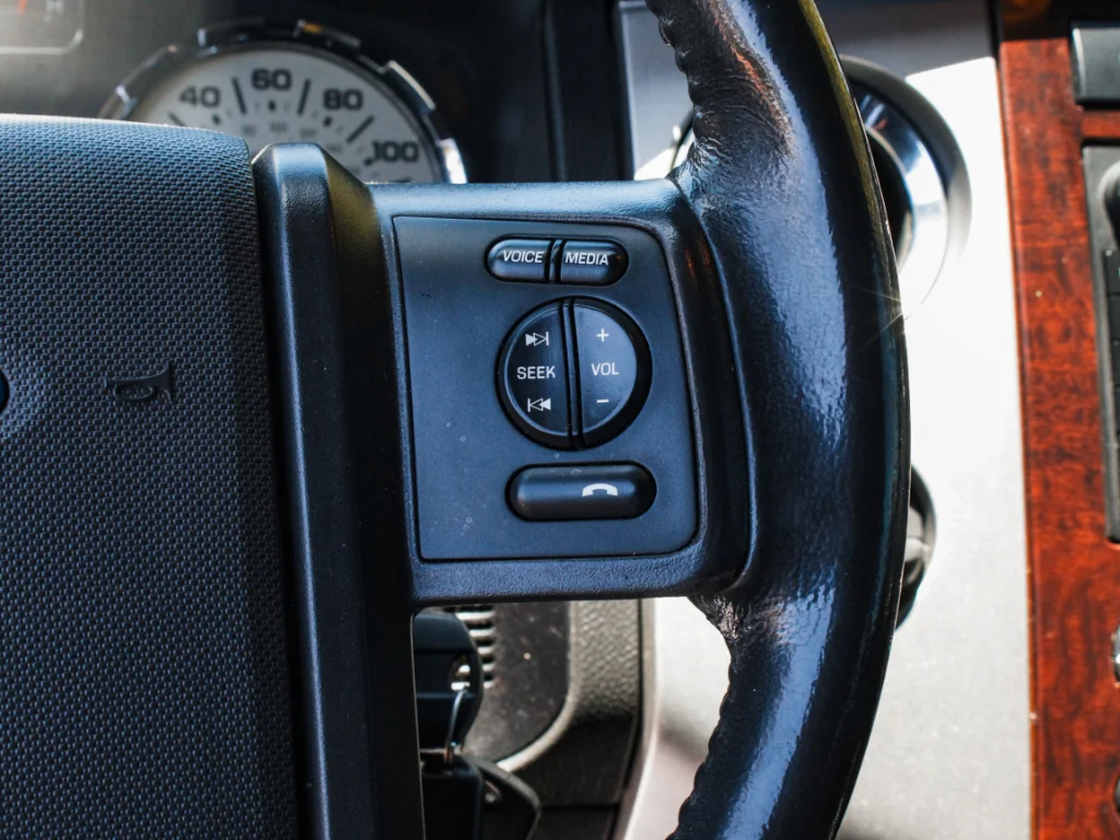 Used 2013 White Platinum Metallic Tri-Coat Ford King Ranch image 14