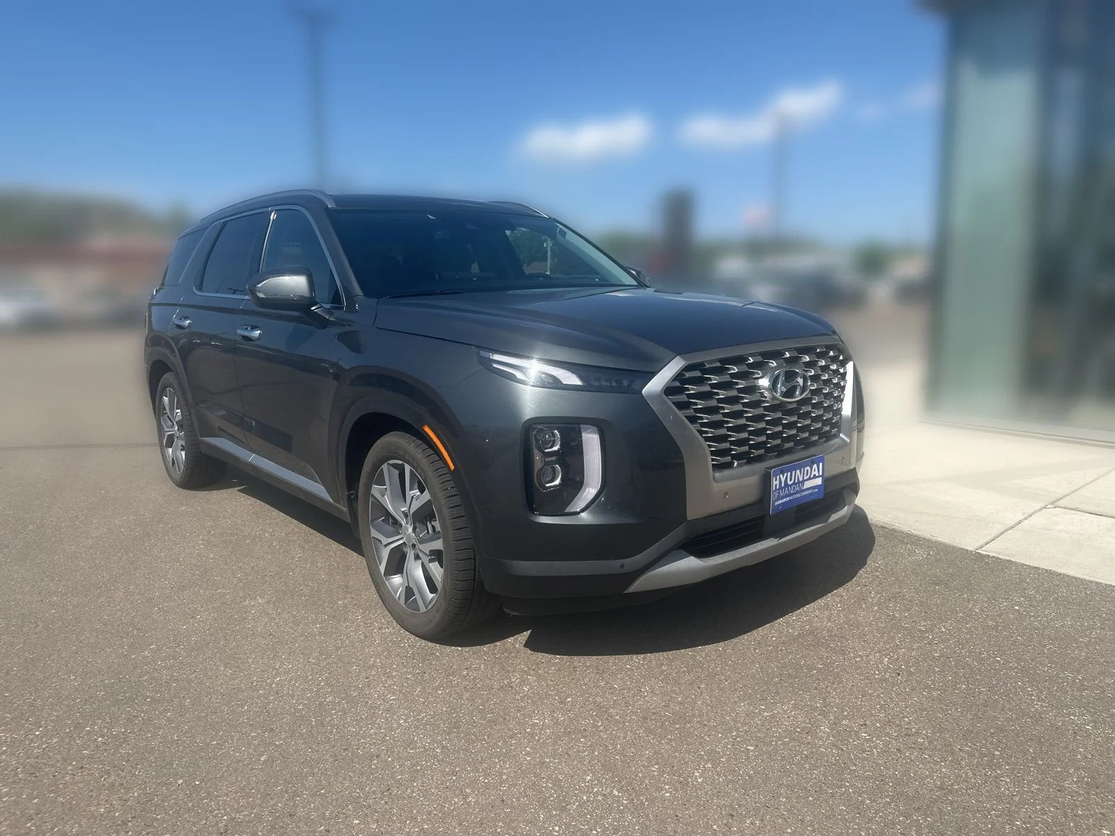 Used 2022 Green Hyundai SEL image 2
