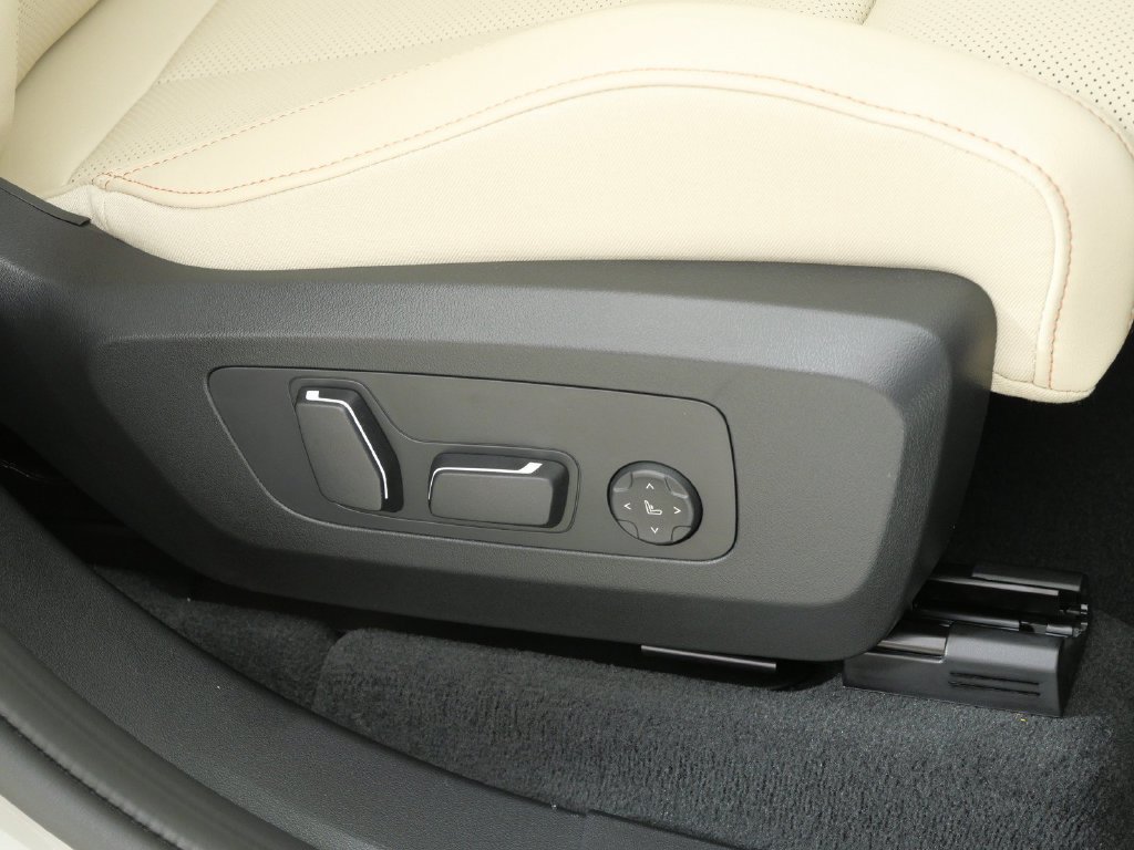 Used 2026 Dune Grey Metallic BMW 30 xDrive image 24
