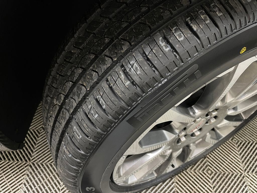 2023 GMC Acadia Denali - Photo 47