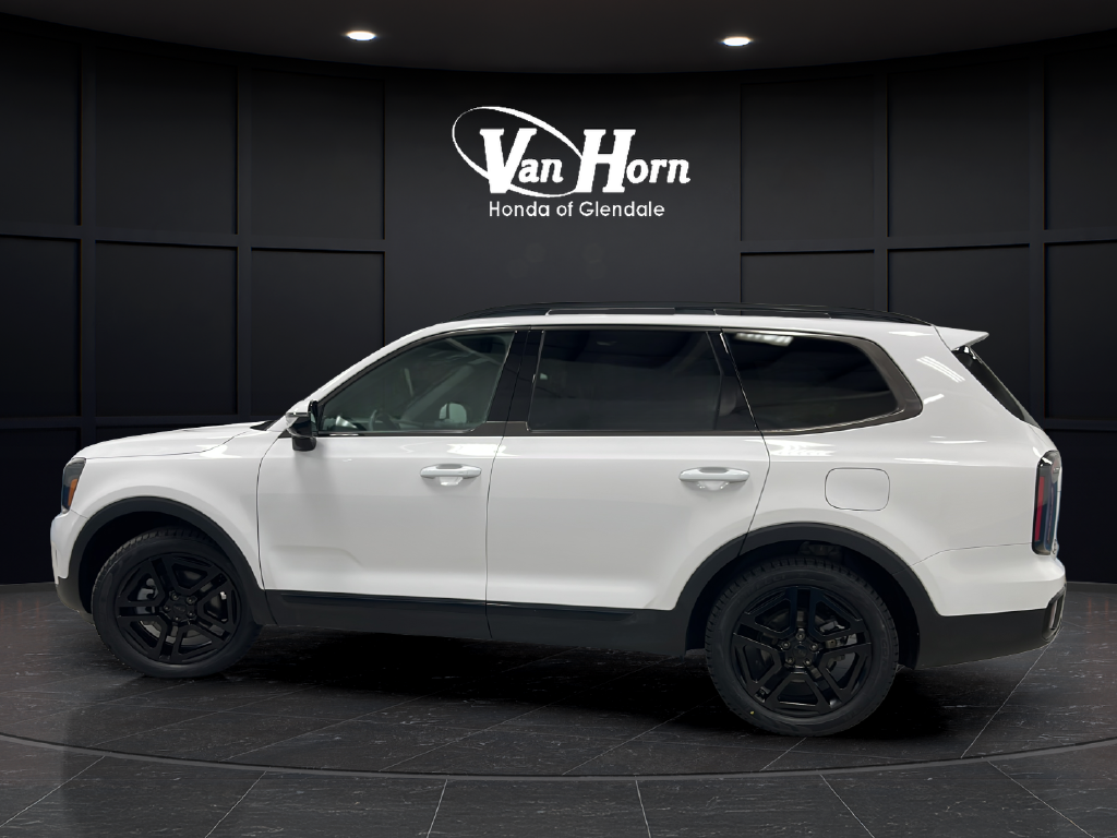 Used 2025 Glacial White Pearl Kia SX X-Line image 4