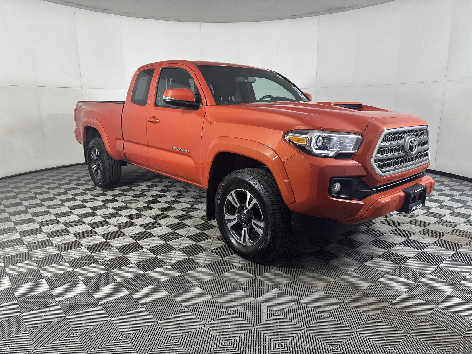 Used 2017 Inferno Toyota  image 18