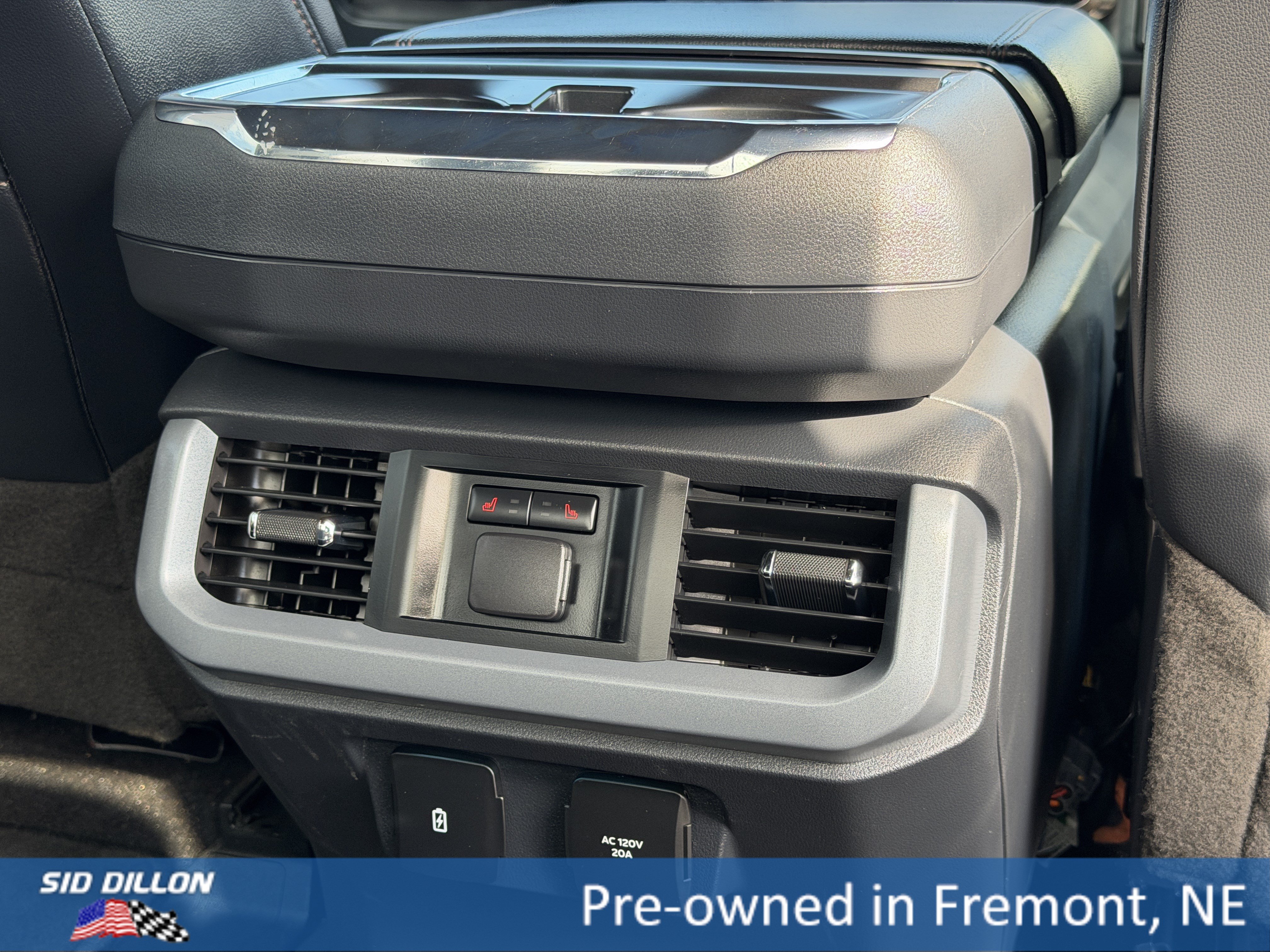 Used 2023 Gray Ford LARIAT image 19