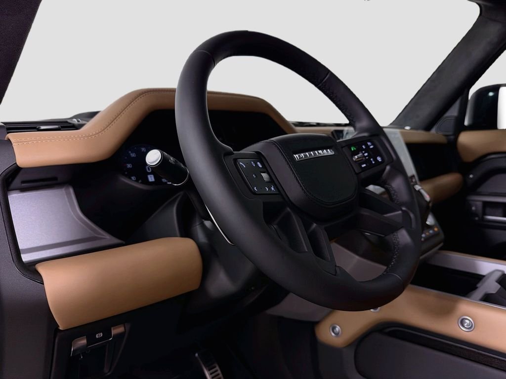 New 2026 Santorini Black Land Rover V8 image 9