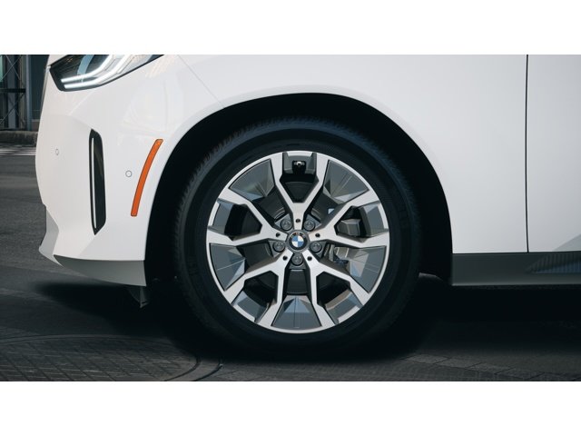 Certified Used 2026 Alpine White BMW 30 xDrive image 7