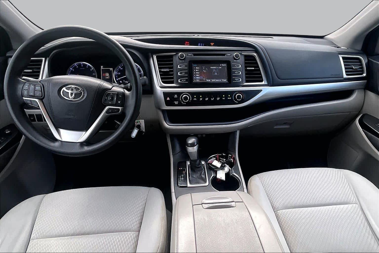 Used 2018 Celestial Silver Metallic Toyota LE image 15