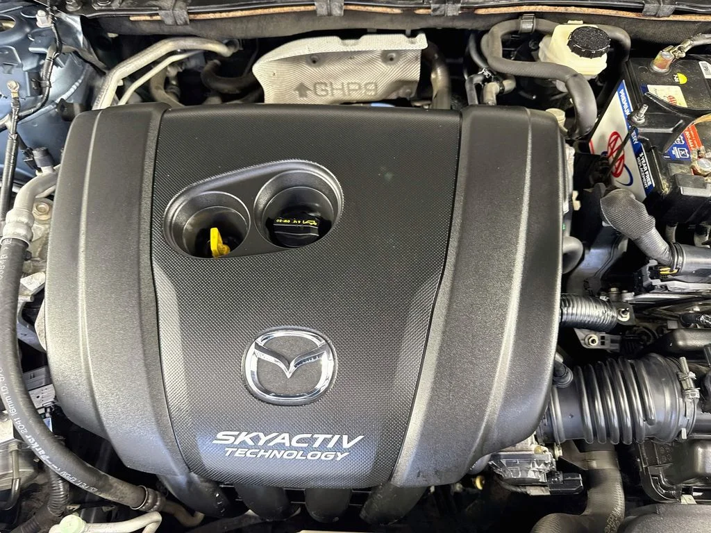 Used 2015 Blue Reflex Mica Mazda i Touring image 34