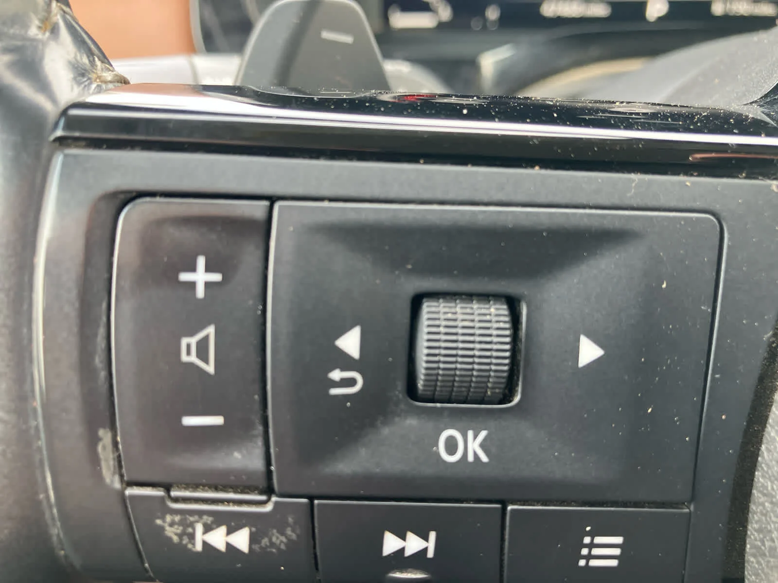 Used 2023 Boulder Gray Pearl Nissan Platinum image 17